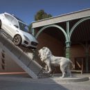 Jaguar E-Pace поместили в «деформированную реальность»