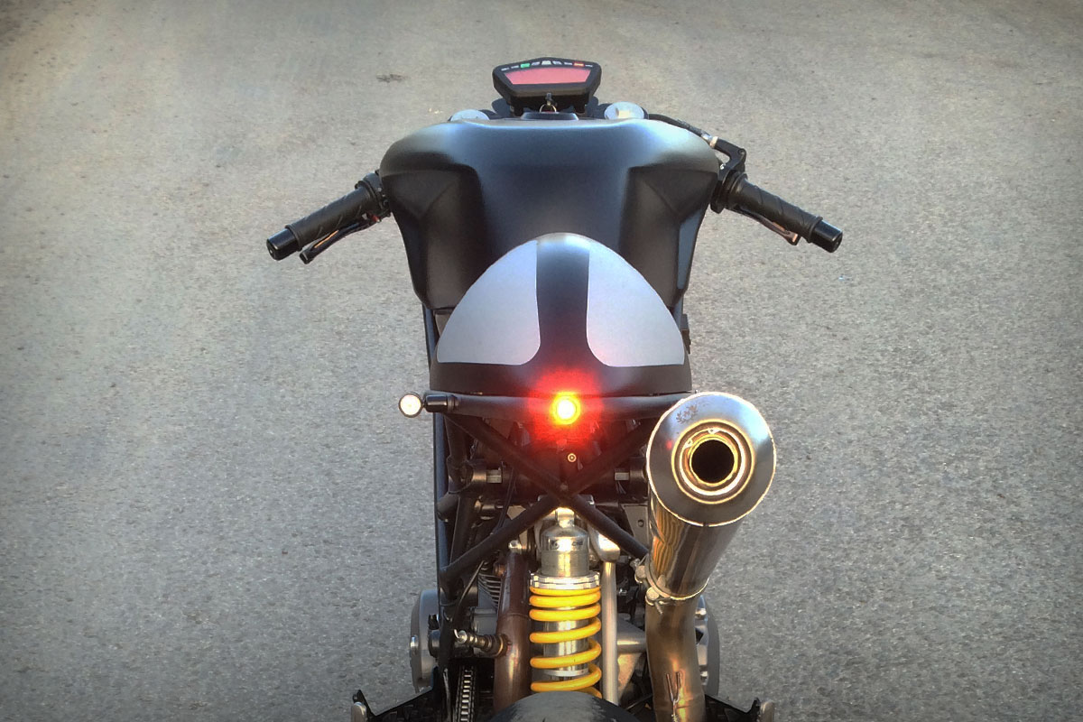 Ducati Hypermotard стритфайтер