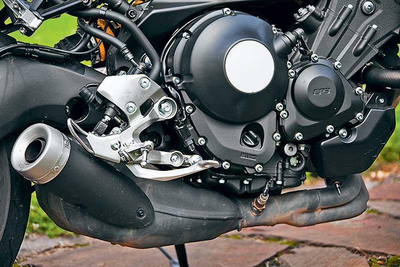 Обзор мотоцикла Yamaha XSR900