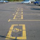 Инвалидам разрешат парковаться как попало