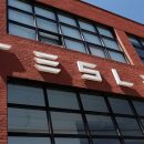Система автопилотирования Tesla игнорирует знаки остановки