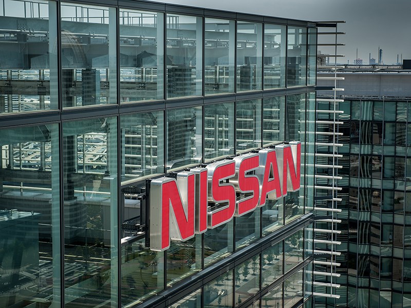 Nissan остановил заводы в Японии Nissan остановил заводы в Японии