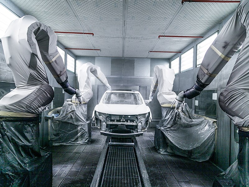 Завод Nissan в Санкт-Петербурге перешел на двухсменный график