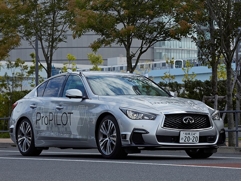 Nissan вывел на дороги Токио свой первый беспилотник Nissan вывел на дороги Токио свой первый беспилотник
