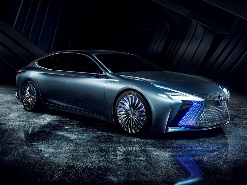 Lexus LS получил версию с автопилотом Lexus LS получил версию с автопилотом