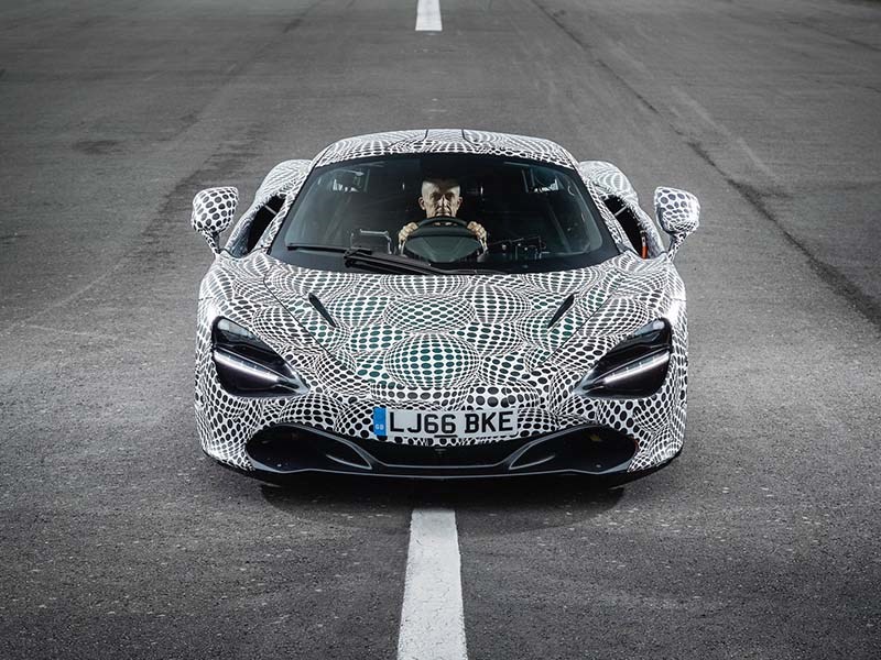 McLaren показал идеологического наследника суперкара F1 McLaren показал идеологического наследника суперкара F1