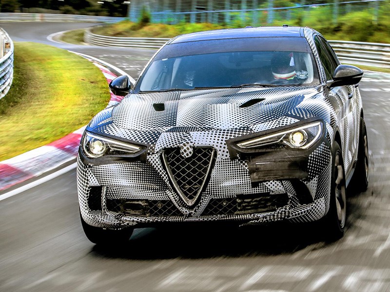 Alfa Romeo Stelvio QV поставил рекорд Нюрбургринга Alfa Romeo Stelvio QV поставил рекорд Нюрбургринга