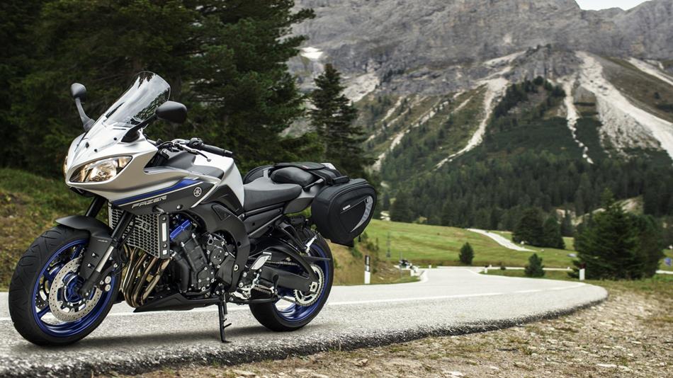 Обзор Спортивно-туристического мотоцикла Yamaha FZ8-S (Fazer8)