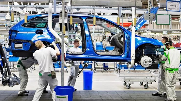 Volkswagen обеспокоен дешевизной Skoda Volkswagen обеспокоен дешевизной Skoda