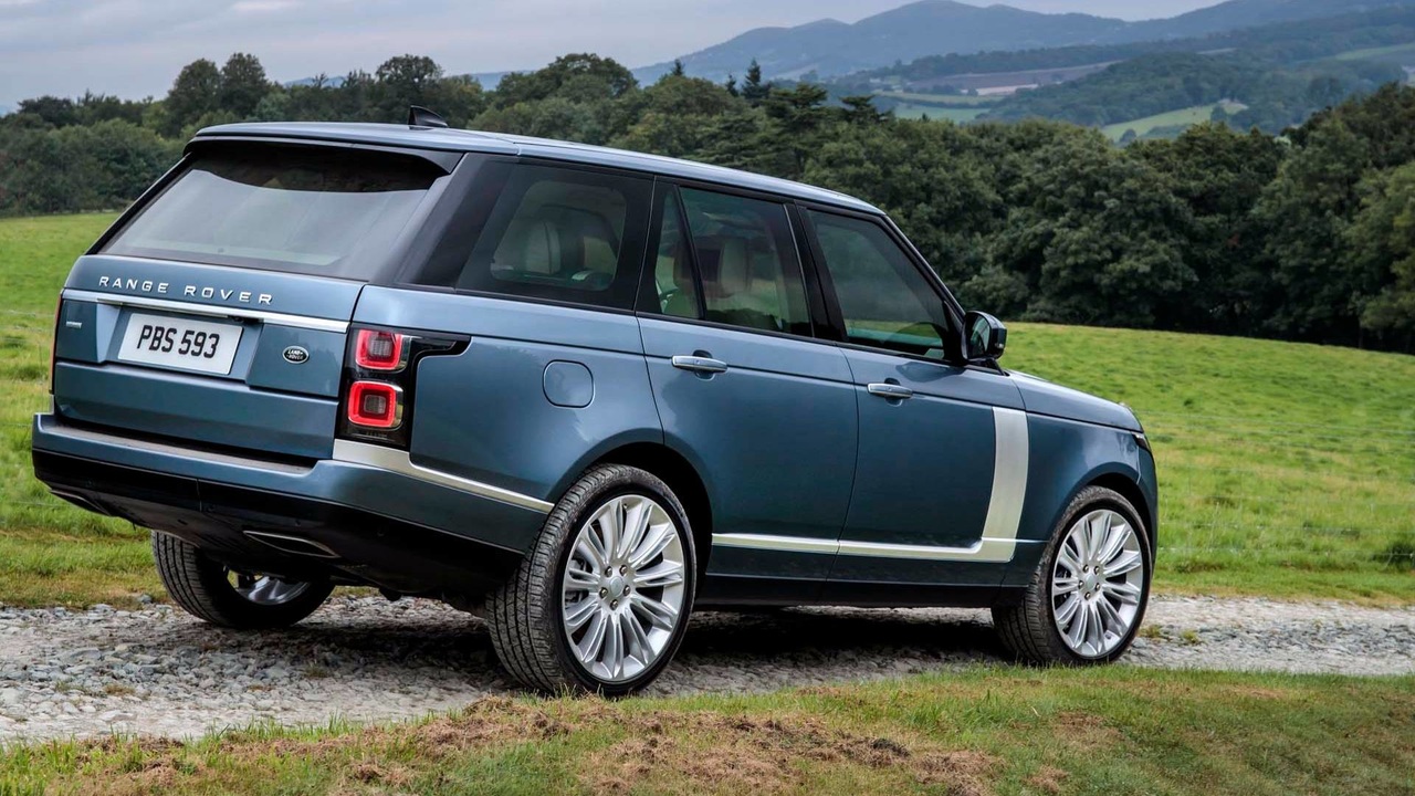 На авторынок РФ выходят рестайлинговые Range Rover и Range Rover Sport На авторынок РФ выходят рестайлинговые Range Rover и Range Rover Sport