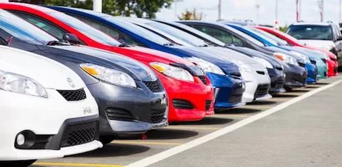 Авторынок разогнался на крепком рубле Авторынок разогнался на крепком рубле