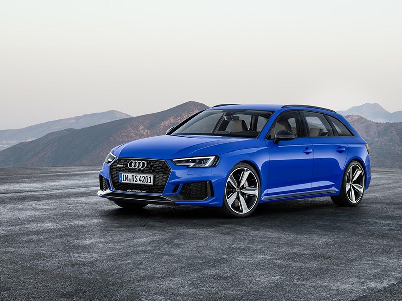 Audi привезет в Россию новый RS4 Avant Audi привезет в Россию новый RS4 Avant