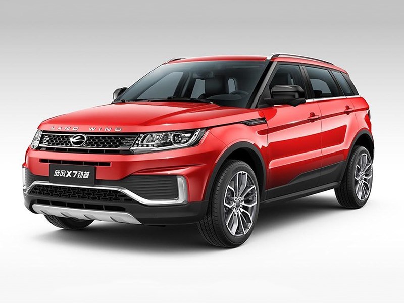 Китайский клон Range Rover Evoque пережил рестайлинг Китайский клон Range Rover Evoque пережил рестайлинг