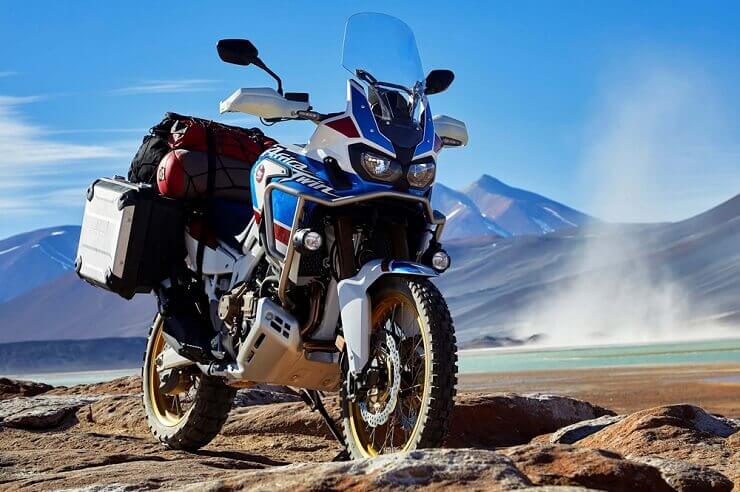 Africa Twin Adventure Sports – очередная новинка, которую презентовала Honda на Миланском мотосалоне Africa Twin Adventure Sports – очередная новинка, которую презентовала Honda на Миланском мотосалоне