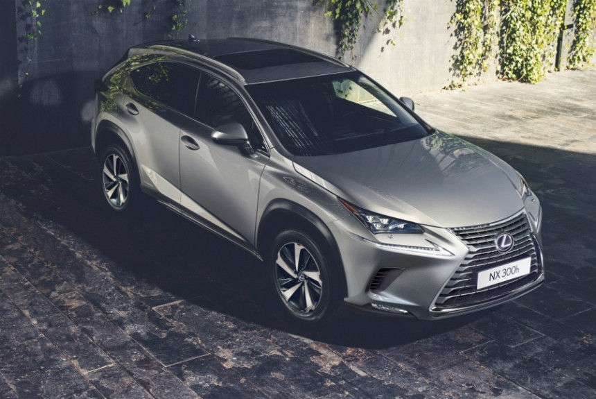 Обновленный кроссовер Lexus NX поступил в продажу Обновленный кроссовер Lexus NX поступил в продажу