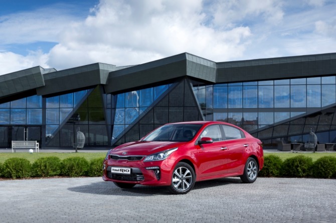 KIA Rio сохраняет звание российского бестселлера KIA Rio сохраняет звание российского бестселлера