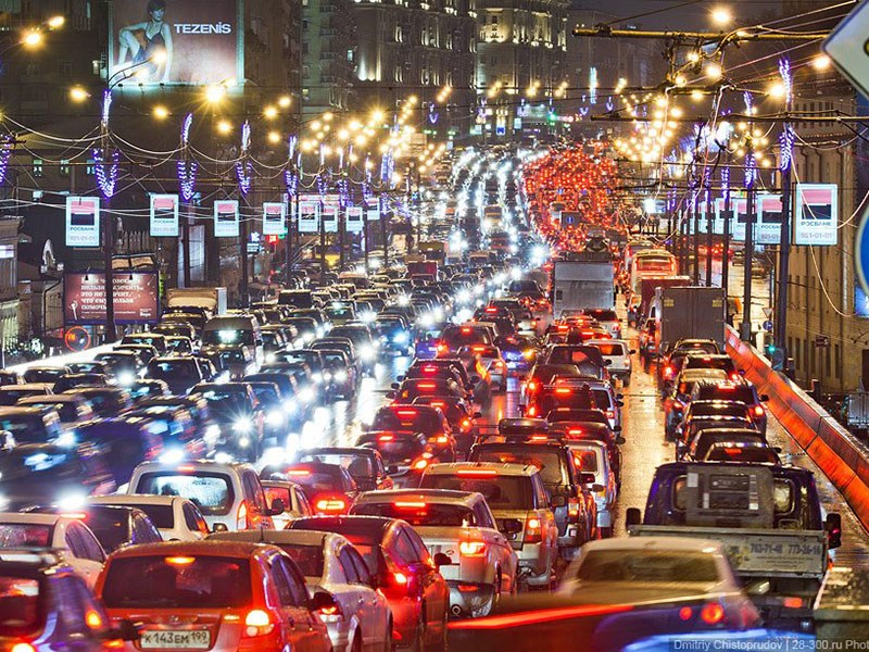 Платные парковки во дворах — Госдума проголосовала «за»