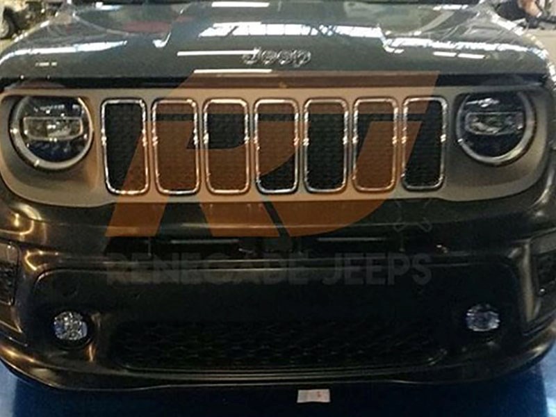Обновленный Jeep Renegade: первое фото