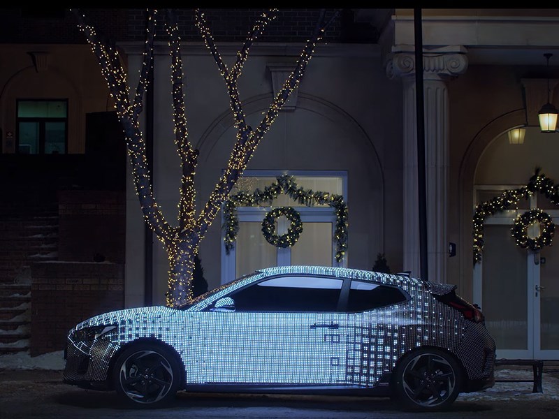 Hyundai показал профиль обновленного Veloster Hyundai показал профиль обновленного Veloster