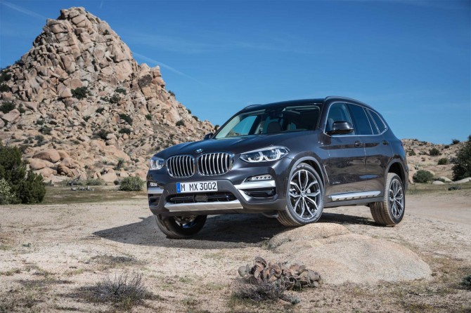 Первый пошел: BMW объявил о повышении цен на автомобили с 1 января