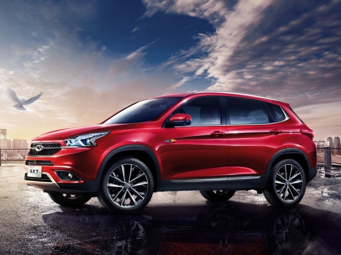 Chery привезет в Россию два новых кроссовера