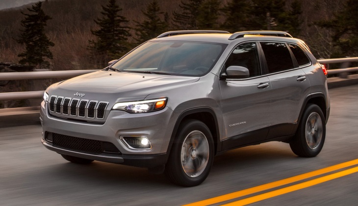 Кроссовер Jeep Cherokee сменил облик Кроссовер Jeep Cherokee сменил облик