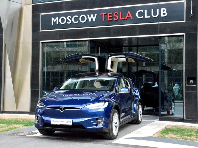 Российские владельцы Tesla обращаются к Илону Маску за помощью Российские владельцы Tesla обращаются к Илону Маску за помощью