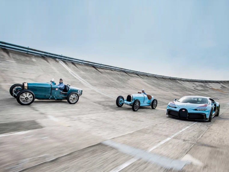 В Bugatti рассказали о преемнике модели Chiron В Bugatti рассказали о преемнике модели Chiron
