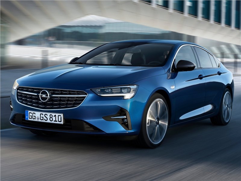 Opel Insignia превратится в кроссовер Opel Insignia превратится в кроссовер