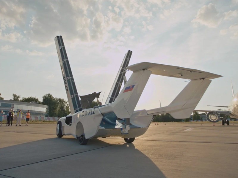 Словацкий аэромобиль AirCar удалось сертифицировать Словацкий аэромобиль AirCar удалось сертифицировать