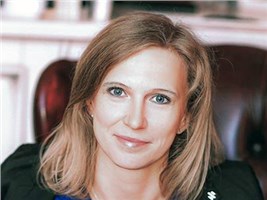 За счет девальвации рубля средняя стоимость автомобиля в количестве средних зарплат выросла За счет девальвации рубля средняя стоимость автомобиля в количестве средних зарплат выросла