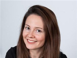 Вслед за изменением предпочтений покупателей автомобили становятся технически более продвинутыми и интеллектуальными. В структуре спроса снижается запрос на начальные, малооснащенные версии, например, без аудиосистемы или кондиционера Вслед за изменением предпочтений покупателей автомобили становятся технически более продвинутыми и интеллектуальными. В структуре спроса снижается запрос на начальные, малооснащенные версии, например, без аудиосистемы или кондиционера