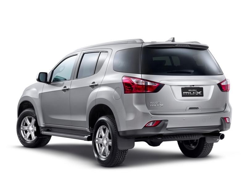 В Россию приехал новый рамный внедорожник Isuzu В Россию приехал новый рамный внедорожник Isuzu